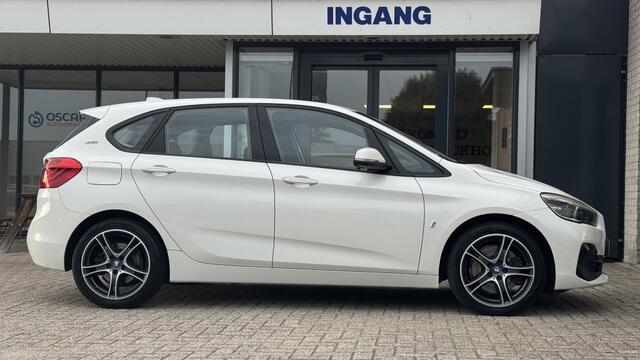 BMW 2-SERIE Active Tourer 225xe iP High Exec | Navi | Camera | Stoelverw.
