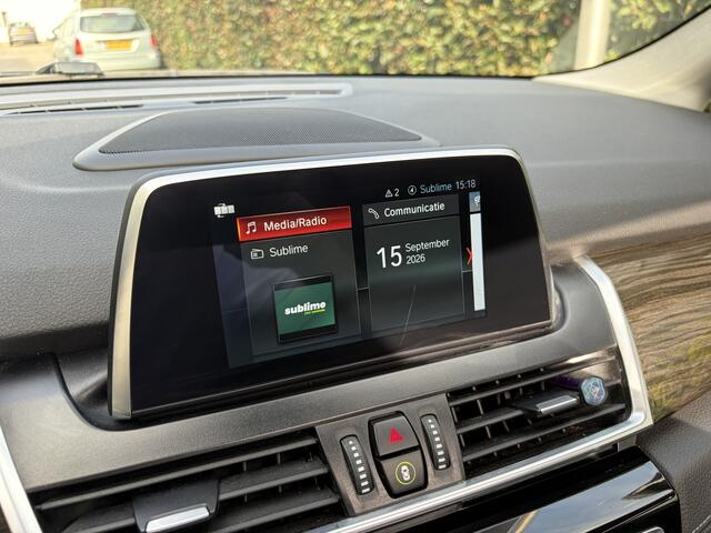 BMW 2-SERIE Active Tourer 225xe iPerformance High Executive / AUTOMAAT / PANORAMADAK / HARMAN KARDON / LEER / 85dkm!
