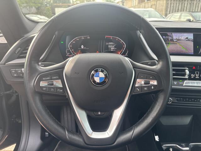 BMW 2-SERIE Gran Coupé 218i Executive Edition Automaat Panoramadak / Carplay / Camera