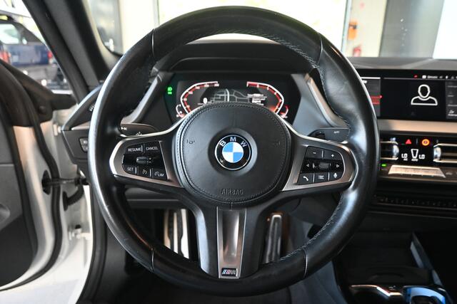 BMW 2-SERIE Gran Coupé 218i Automaat M SPORT Schaalstoelen Ambiant verlichting CarPlay Clima Navigatie LED Cruise control Inruil Mogelijk!