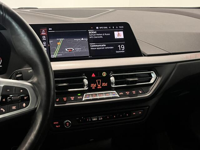 BMW 2-SERIE Gran Coupé 218i High Executive Edition | Leder | Stoelverwarming | Harman Kardon | 18'' Inch Lichtmetalen Velgen | Apple Carplay & Android Auto