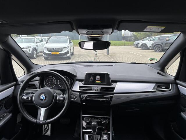 BMW 2-SERIE Active Tourer 218i Centennial Executive Automaat / Navigatie / Climate Control