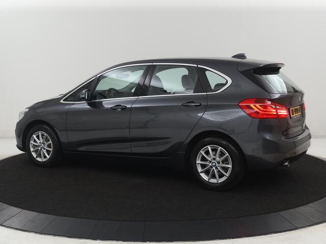 BMW 2-SERIE Active Tourer 218i Centennial High Executive | Head-Up | Navigatie | Stoelverwarming |