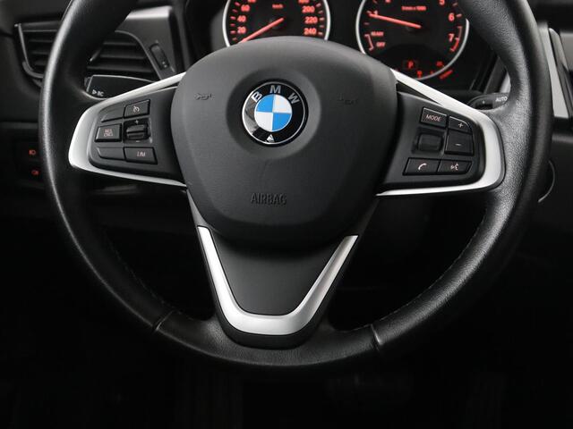 BMW 2-SERIE Active Tourer 218i Centennial High Executive | Head-Up | Navigatie | Stoelverwarming |