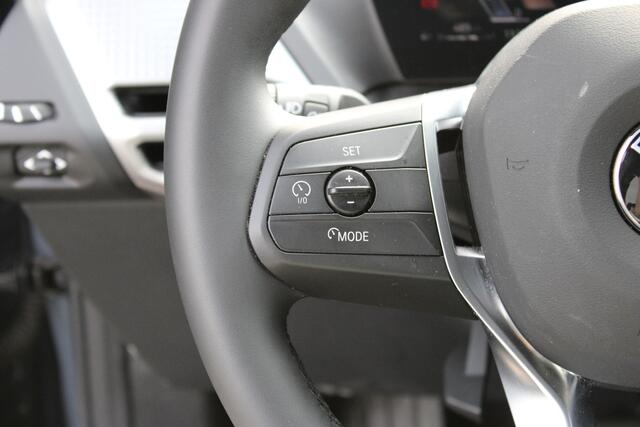 BMW 2-SERIE Gran Coupé 220 M Sport Automaat / Sportstoelen / Comfort Access / Adaptieve LED / Stoelverwarming / Achteruitrijcamera