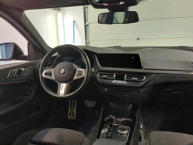 BMW 2-SERIE Gran Coupé 218i M Sport LED Carplay Cruise Control 18 inch HiFi Pakket Live cockpit pro M Sportstoelen