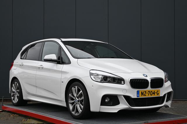 BMW 2-SERIE Active Tourer 220i Centennial High Executive trekhaak m sport