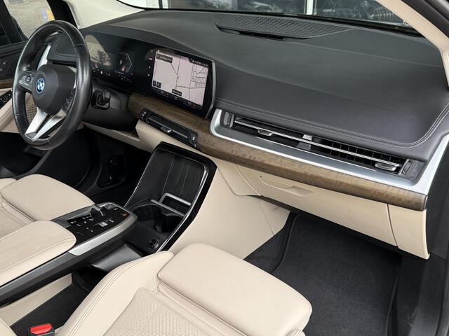BMW 2-SERIE Active Tourer 225e xDrive Luxury Line | PANORAMA | LEDER | SPORTSSTOELEN | CAMERA | DRIVING ASSIST |