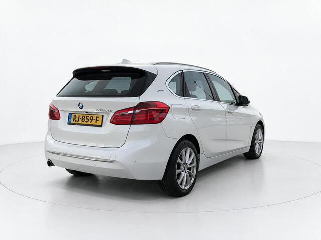 BMW 2-SERIE Active Tourer 225xe iPerformance High Executive LEER - CAMERA - HUD