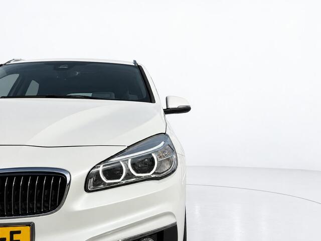 BMW 2-SERIE Active Tourer 225xe iPerformance High Executive LEER - CAMERA - HUD