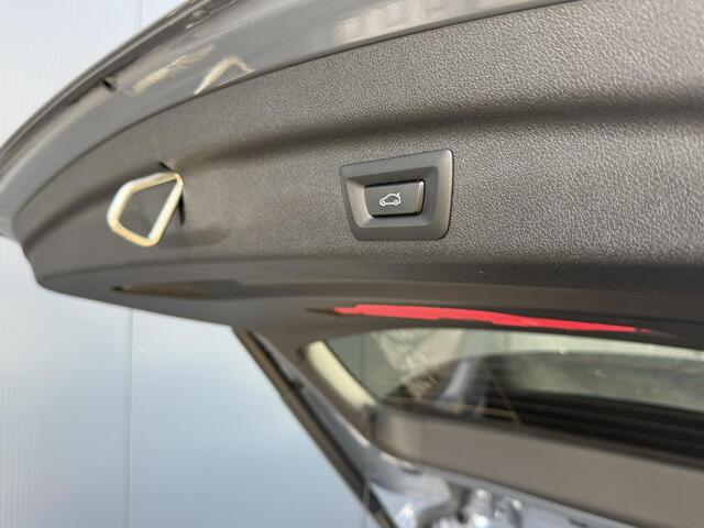 BMW 2-SERIE Active Tourer 225e xDrive Luxury Line 17"/Leder + memory/Panoramadak/Stoelmassage/Harman Kardon/Camera/Head-up/Apple Carplay & Android Auto