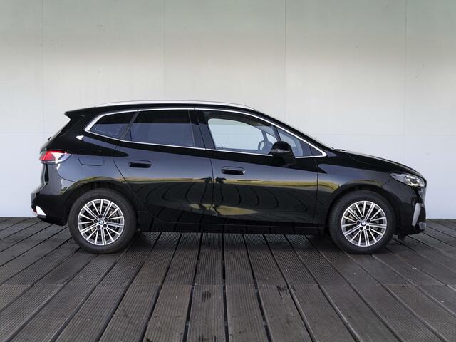 BMW 2-SERIE Active Tourer 218i | Luxury Line | Premium Pack | Comfort Pack | 17 inch | Comfort Access | Achteruitrijcamera | Sportstoelen | Trekhaak – foto 7