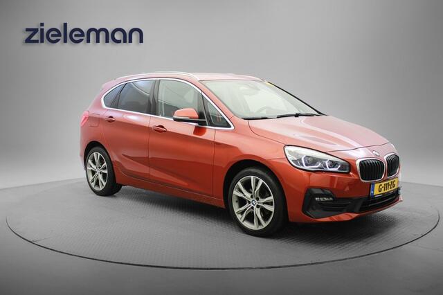 BMW 2-SERIE ACTIVE TOUR. 218i Executive Edition - Carplay, Camera, Half Leer, Headup Display