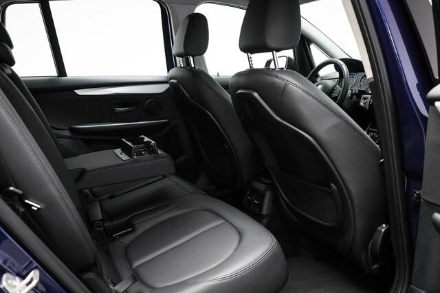 BMW 2-SERIE GRAN TOURER 218i Executive | LED | LEDER | LENDESTEUN | TREKHAAK AFNEEMBAAR