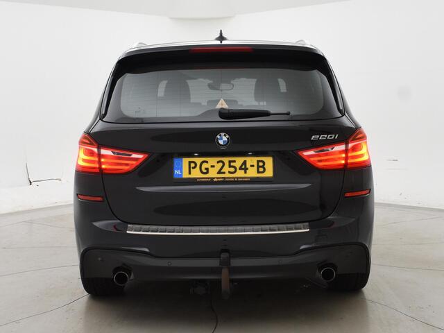 BMW 2-SERIE GRAN TOURER 220i 192 PK 4-CIL. AUT. 7-PERSOONS M-SPORT + LEDER | TREKHAAK | HEAD-UP
