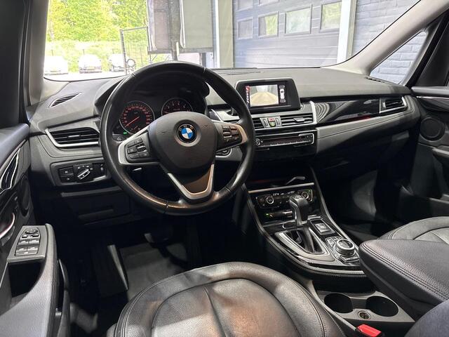 BMW 2-SERIE GRAN TOURER 218i Executive | 7P | Automaat | Leder | Camera | Stoelverwarming | Getint Glas