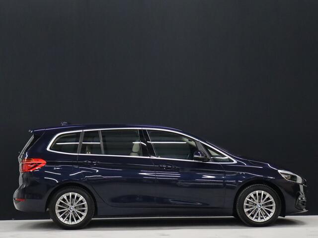BMW 2-SERIE GRAN TOURER 218i High Executive Edition [HEAD-UP DISPLAY, NAVIGATIE, PDC V+A, STOELVERWARMING, CRUISE CONTROL, VOL LEDER, ELEKTRISCHE ACHTERKLEP, NIEUWSTAAT]