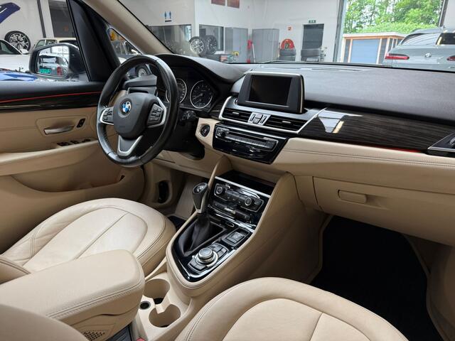 BMW 2-SERIE GRAN TOURER 218i Luxury 7 zitter Leder PDC Stoelverwarming BTW auto
