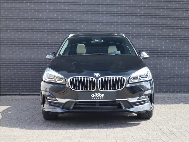 BMW 2-SERIE GRAN TOURER 218i High Executive | Head Up | Panodak | Memory stoelen | Trekhaak |