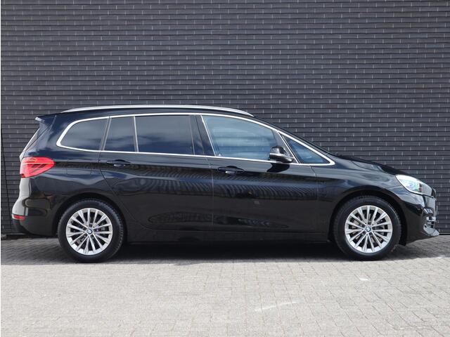 BMW 2-SERIE GRAN TOURER 218i High Executive | Head Up | Panodak | Memory stoelen | Trekhaak |