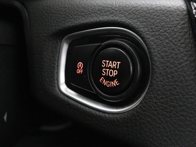 BMW 2-SERIE GRAN TOURER 218d Advantage | Sportstoelen | Stoelverwarming | Navigatie | Bluetooth | Parkeerhulp | Climate control | Cruise control