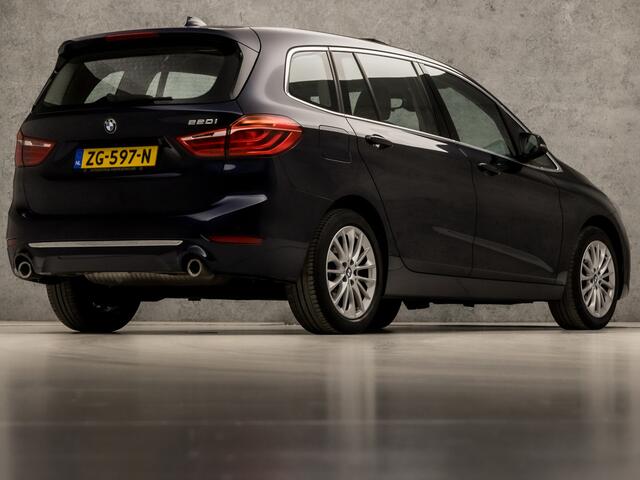 BMW 2-SERIE GRAN TOURER 220i Executive Sportline 192Pk Automaat (PANORAMADAK, GROOT NAVI, HEAD-UP DISPLAY, LEDEREN SPORTSTOELEN, SFEERVERLICHTING, LED KOPLAMPEN, ELEK ACHTERKLEP, NIEUWSTAAT)
