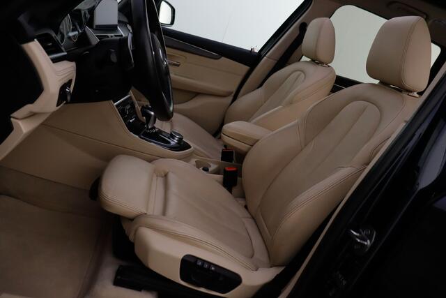 BMW 2-SERIE GRAN TOURER 220iA 7Pers LUXURY-LINE