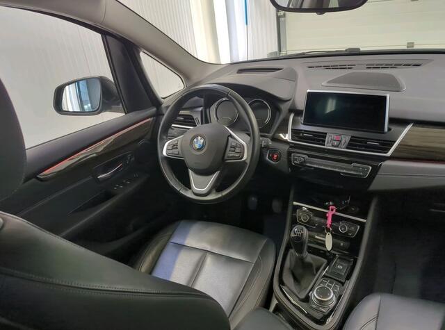 BMW 2-SERIE GRAN TOURER 216i 109PK 7pers. Business Edition Plus / Leder / Navigatie / Pdc.+Camera / Stoelverwarming / Lux.line / Parking Pack /