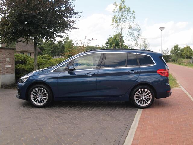 BMW 2-SERIE GRAN TOURER 216i 7p. Business Edition Plus | Camera | Trekhaak | Head-up display | Cruise Control |