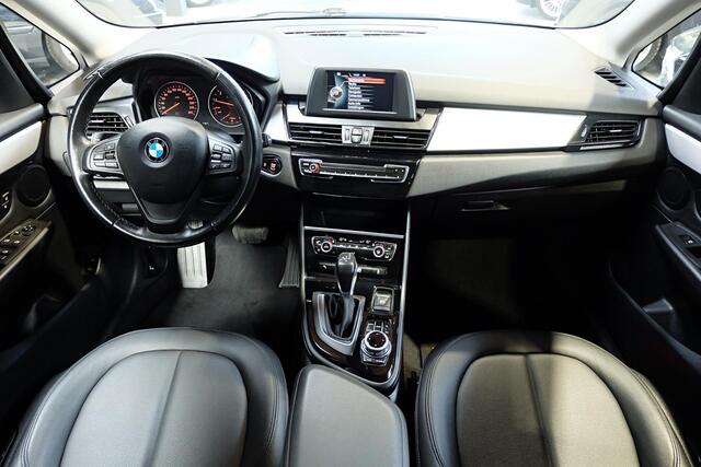 BMW 2-SERIE GRAN TOURER 218i 7p. Executive / Leder / LED / Navi / PDC