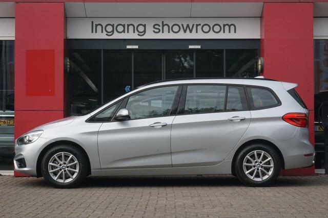 BMW 2-SERIE GRAN TOURER 216d Centennial High Executive | Leder | Cruise Control | Navigatie | PDC | Trekhaak |