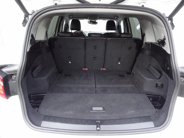 BMW 2-SERIE GRAN TOURER 220i 7p. | 192 PK | LEDER | HEAD UP | NL-AUTO | NAP !!