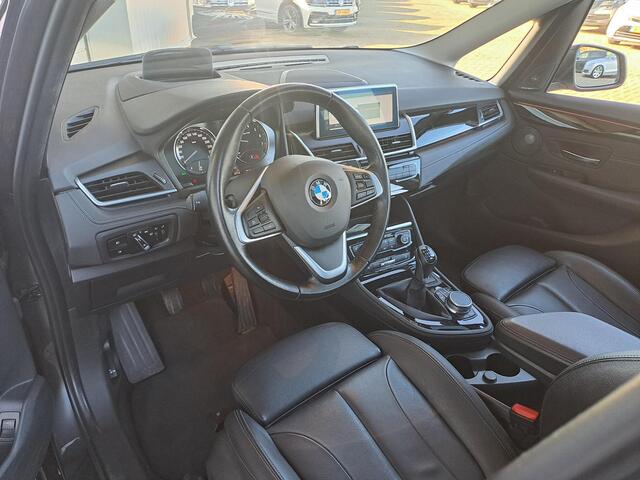 BMW 2-SERIE GRAN TOURER 218i High Executive Edition 7-Persoons, Panoramadak, Volleder, Cruise Control, Stoelverwarming,