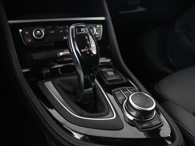 BMW 2-SERIE GRAN TOURER 218i High Executive 7-persoons | Sport Line | Head-Up | Trekhaak | Sportstoelen | Full LED | Navigatie | Climate control | Parkeerhulp | Cruise control