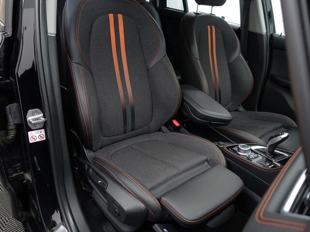 BMW 2-SERIE GRAN TOURER 218i Executive Edition Aut- 7 Pers, Dealer Onderhouden, Head Up, Standkachel, Virtual Cockpit, Stoelverwarming