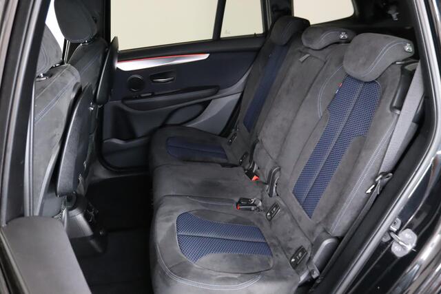 BMW 2-SERIE GRAN TOURER 218i M-Sport, 7-Persoons, Head-Up, Navigatie, Keyless,