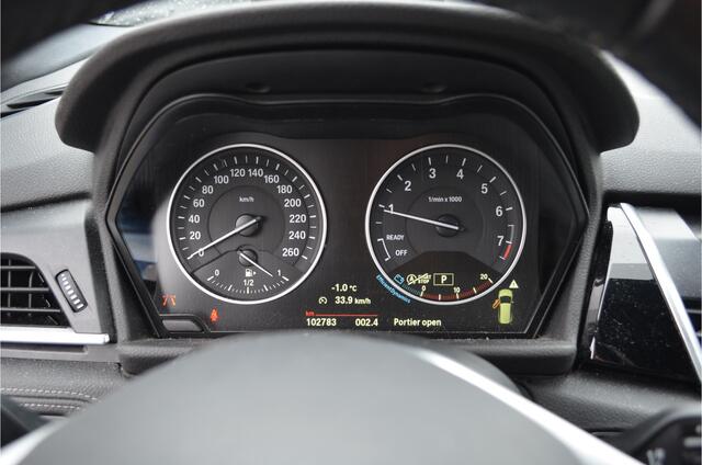 BMW 2-SERIE GRAN TOURER 218i 7persoons Leer \ Stoelverw | Head Up | Camera | Navigatie | Led Koplampen |