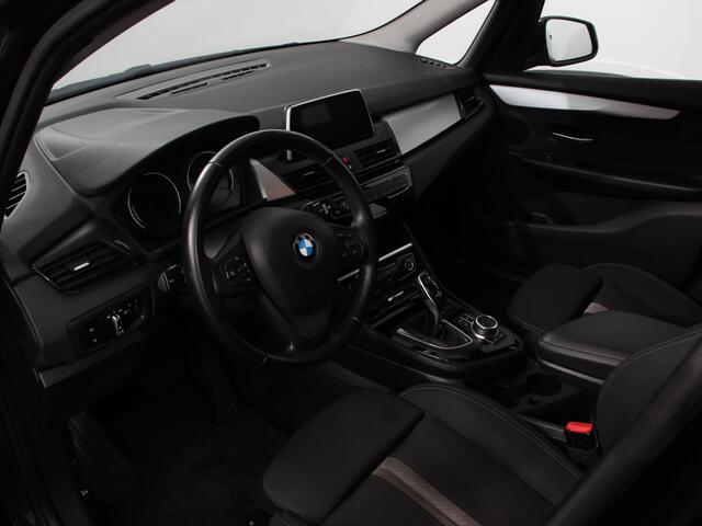 BMW 2-SERIE GRAN TOURER 218i 7p. Executive Launch Edition | Cruise control | Climate control | Parkeersensoren | Navigatie | Achteruitrijcamera | LED | Lichtmetalen velgen