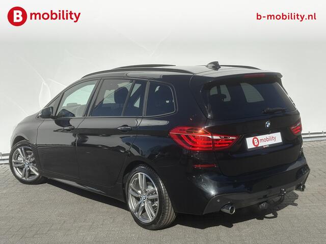 BMW 2-SERIE GRAN TOURER 220i High Executive M-Sport Trekhaak 1.500KG | Panoramadak | Hifi Sound | Head-Up | Navigatie Prof. | Sportstoelen |