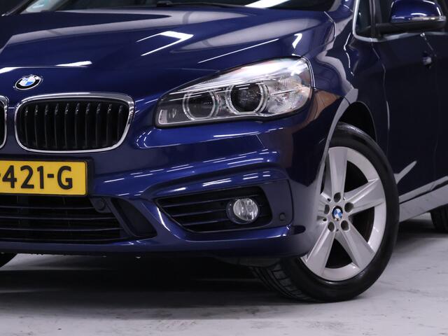 BMW 2-SERIE GRAN TOURER 218i 7p. Corporate Lease Executive [TREKHAAK, CRUISE CONTROL, BLUETOOTH TELEFOON, ACHTERUITRIJCAMERA, PDC V+A, STOELVERWARMING, 7-ZITTER, NIEUWTSAAT]