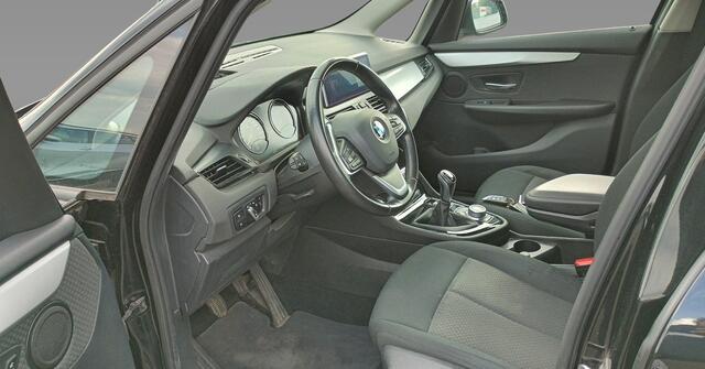 BMW 2-SERIE GRAN TOURER 218i Business Edition 1e-Eig. & Keurig-Onderh. BOVAG-Garantie. NL-Auto.