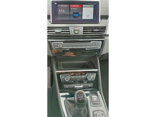 BMW 2-SERIE GRAN TOURER 218i Business Edition 1e-Eig. & Keurig-Onderh. BOVAG-Garantie. NL-Auto.