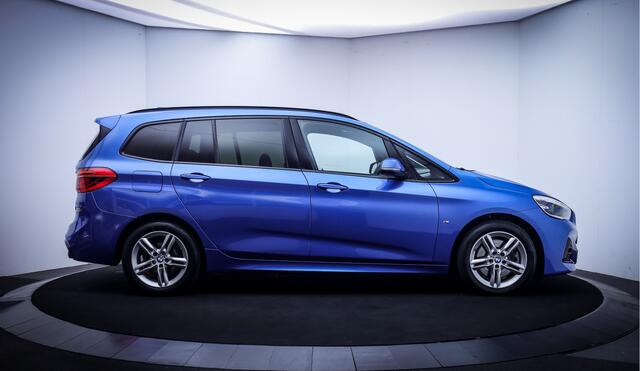 BMW 2-SERIE GRAN TOURER 220iA 7p M-SPORT PANO | FULL LED | CAMERA | KEYLESS | STOELVERW | NAVI | PDC V+A | LMV