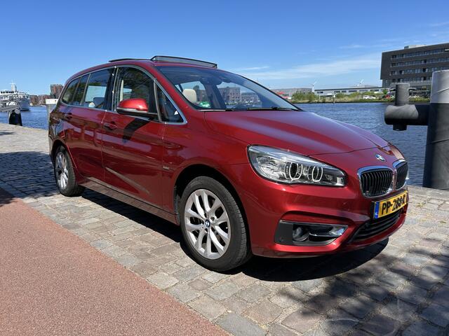 BMW 2-SERIE GRAN TOURER 218i 7p. High Executive panodak leer airco/ecc 7 persoons
