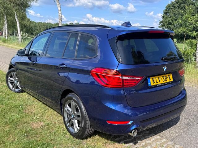 BMW 2-SERIE GRAN TOURER 216 I SPORTLINE / LEDER / LED / CAMERA