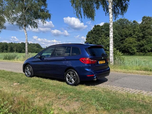 BMW 2-SERIE GRAN TOURER 216 I SPORTLINE / LEDER / LED / CAMERA