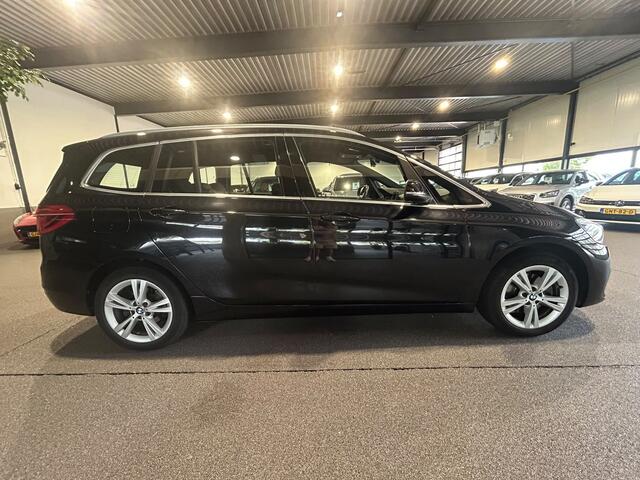 BMW 2-SERIE GRAN TOURER 218i 7p. Executive Edition Facelift | Navigatie | HUD| LED |Trekhaak | Airco