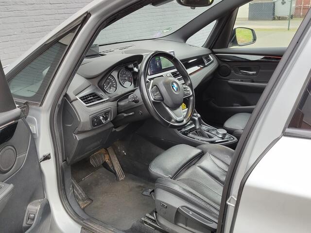 BMW 2-SERIE GRAN TOURER 218i Automaat 7-Persoons Leder Camera Navi Sport-Line Ecc Head-Up Display Stoelverwarming Pdc High Executive Lmv Bluetooth Elek.Achterklep Led Export - Handel Origineel Nederlandse Auto