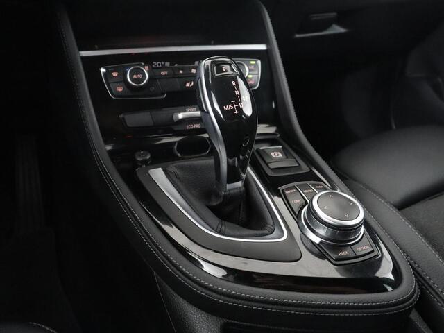 BMW 2-SERIE GRAN TOURER 218i Business Edition Plus | Trekhaak | Head up | Half Leder | Climate control | Park assist | Cruise control | Full LED |