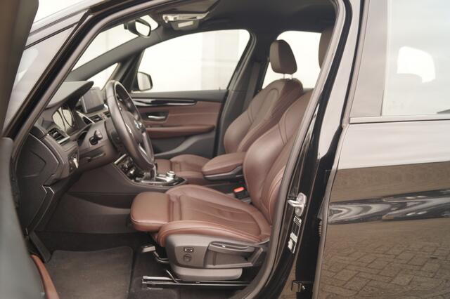 BMW 2-SERIE GRAN TOURER 218i Automaat Business Edition Plus -LEER-ECC-LED-NAVI-CAM-